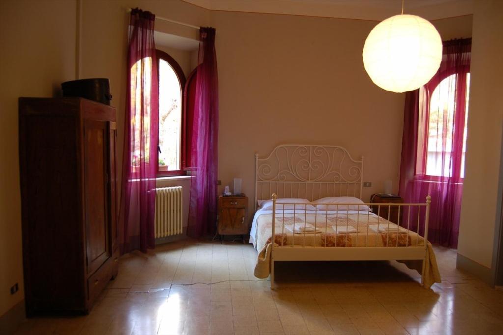 Casa Betania Hotel Cortona Szoba fotó