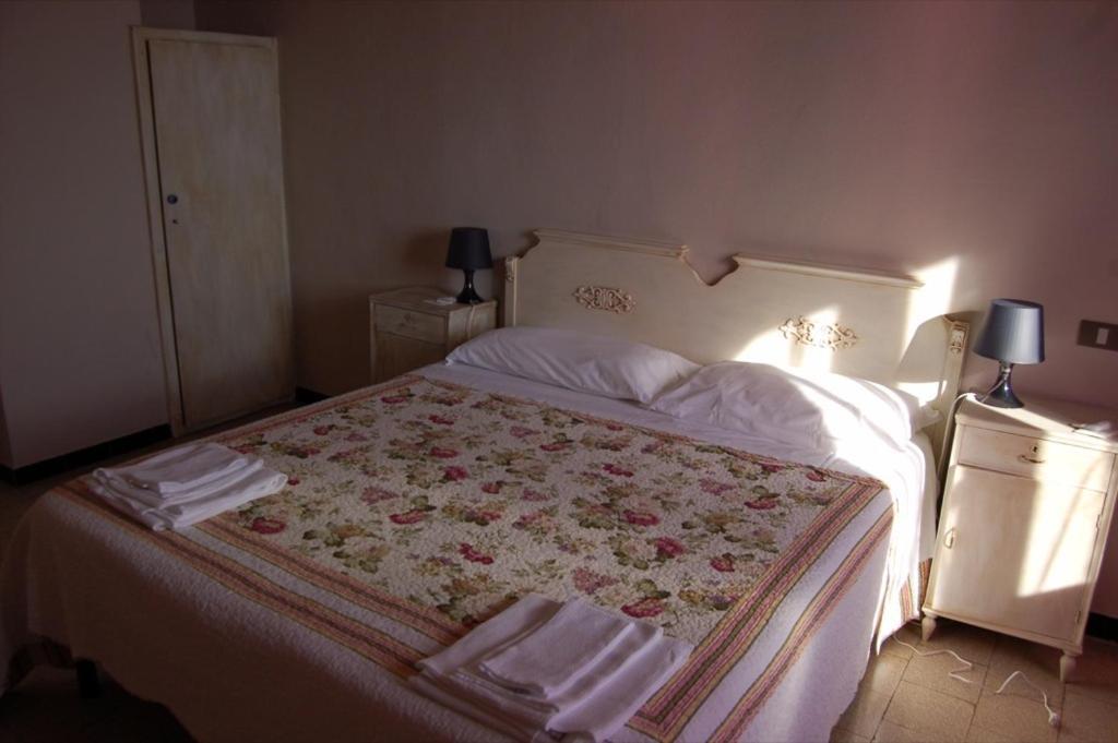 Casa Betania Hotel Cortona Szoba fotó
